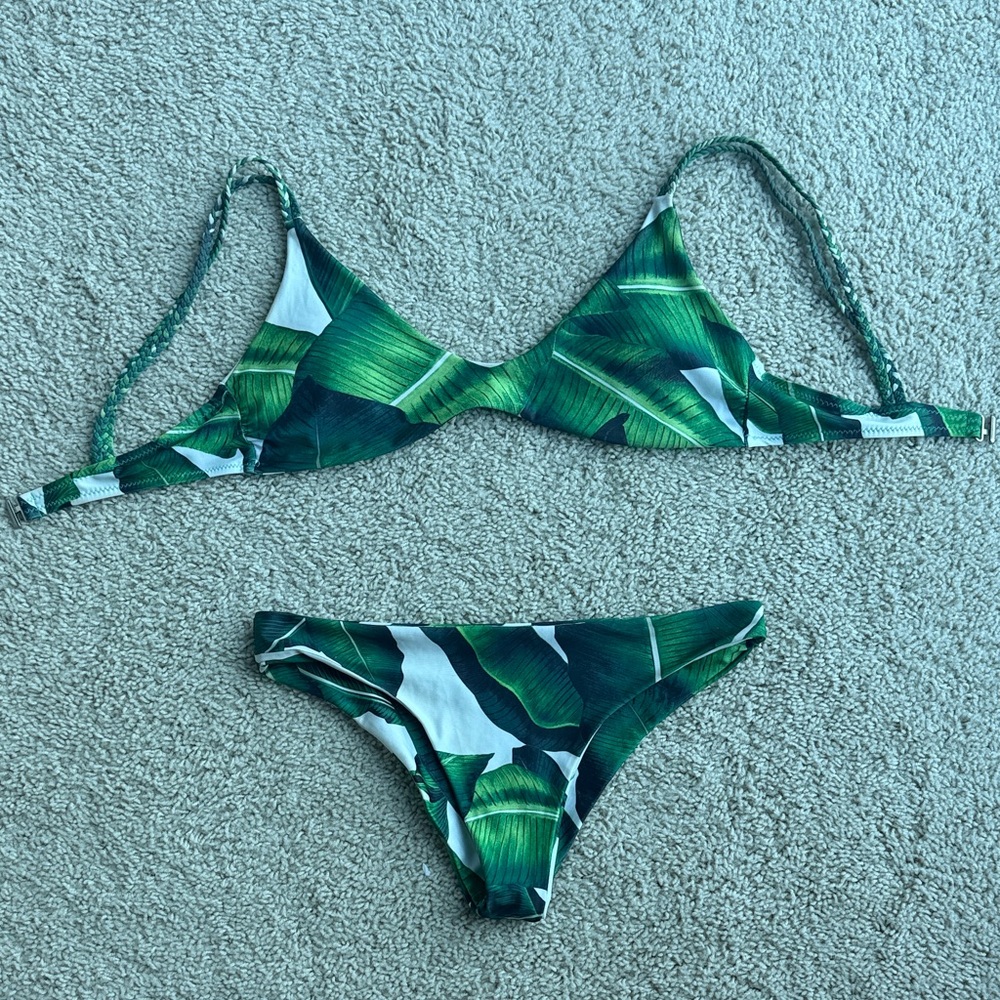 Tropical Green Leaf Print Bikini Set